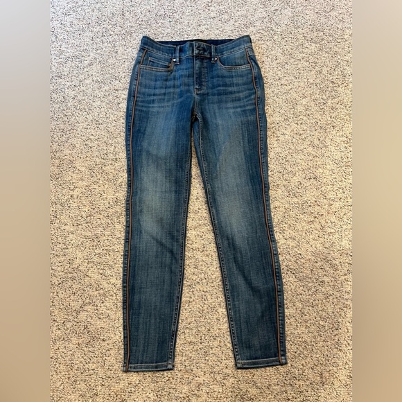 WHBM Jeans Women's Stretch Denim High Rise Skinny Ankle NWT Size 2 - Picture 2 of 12